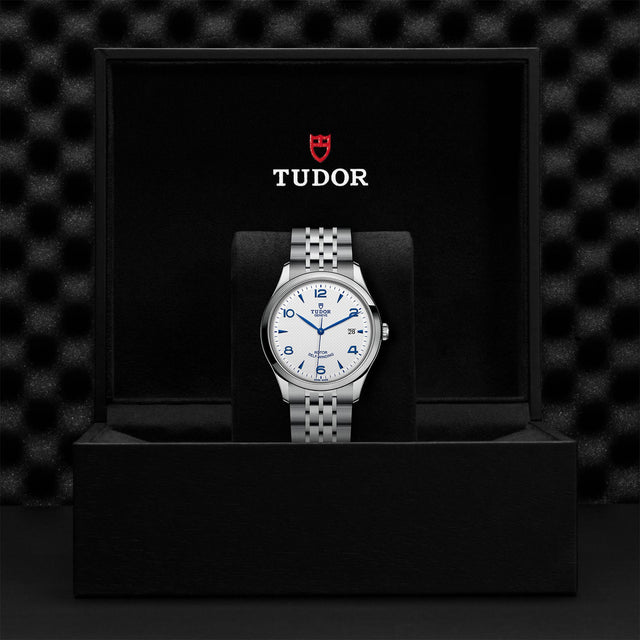 TUDOR 1926 M91650 0005 Presentation