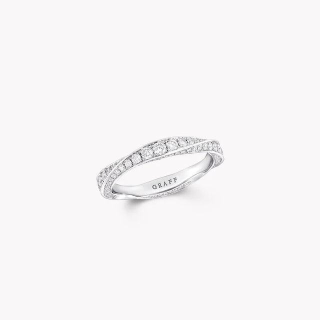 Spiral Pavé Diamond Band