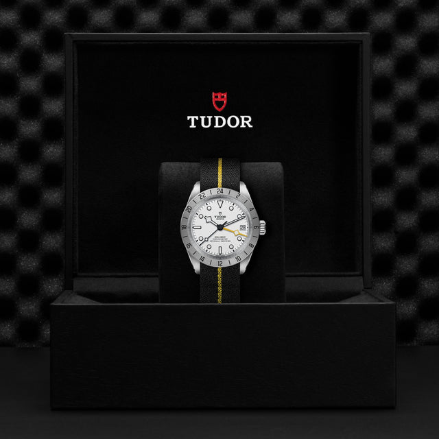 TUDOR Black Bay Pro