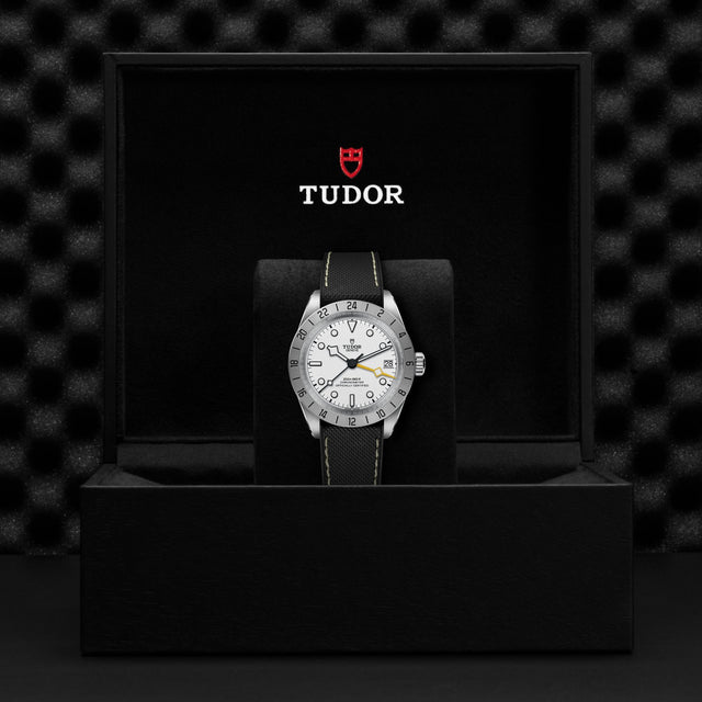 TUDOR Black Bay Pro
