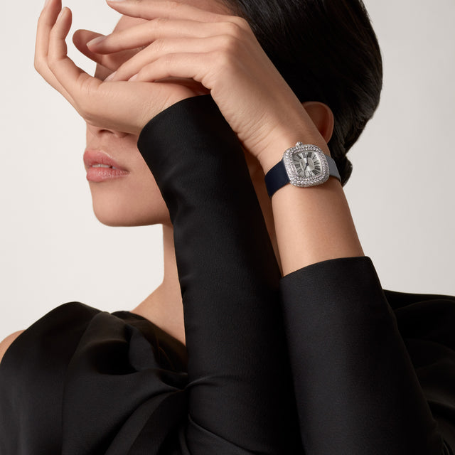 Coussin de Cartier watch