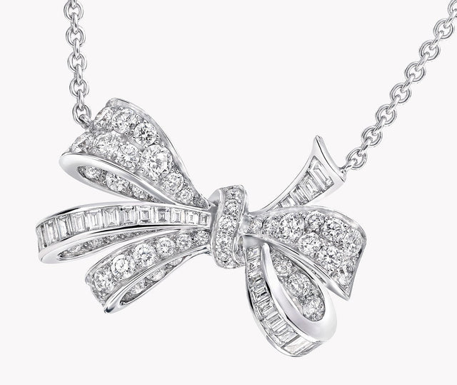 Graff Tildas Tildas Bow Classic Diamond Pendant RGP564 Carousel 2