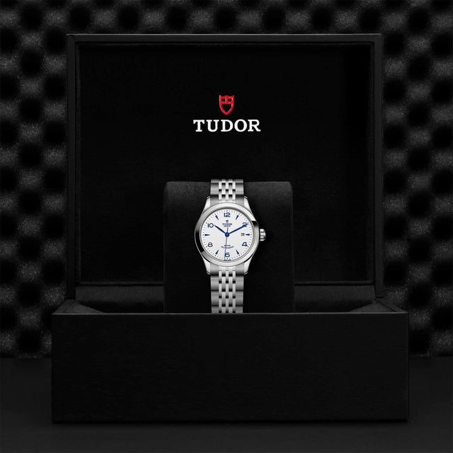 TUDOR 1926 M91350 0005 Presentation