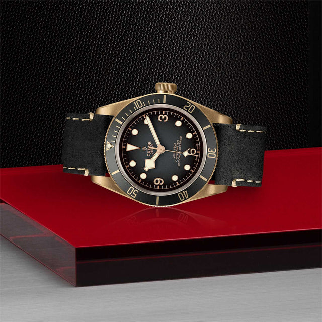 TUDOR Black Bay Bronze M79250BA 0001 Layingdown