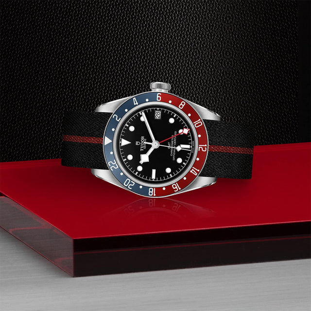 TUDOR Black Bay GMT M79830RB 0003 Layingdown