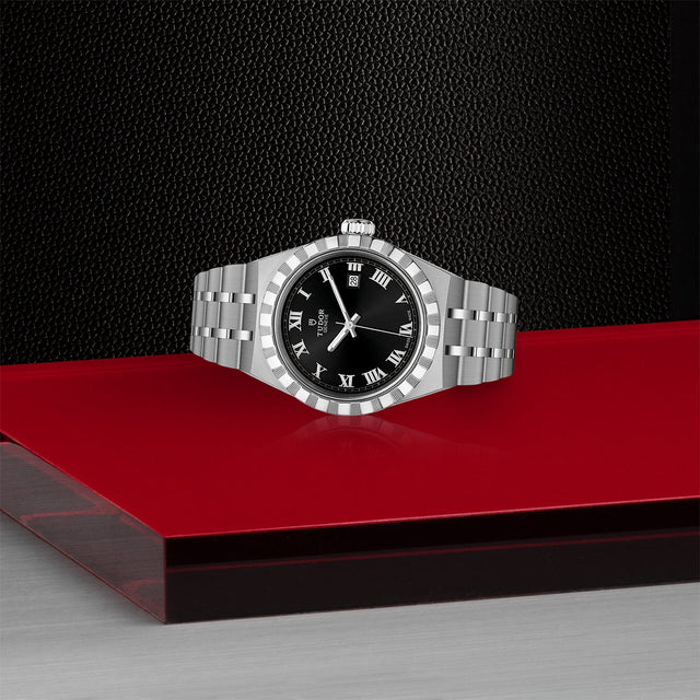 TUDOR Royal M28300 0003 Layingdown