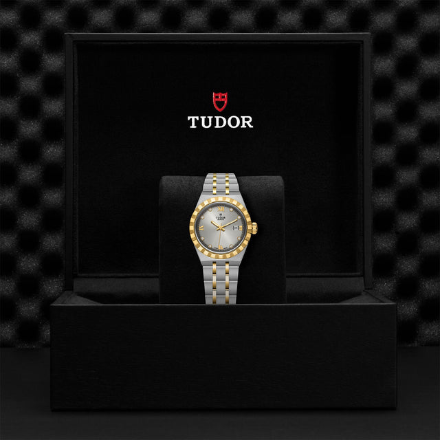 TUDOR Royal M28303 0002 Presentation