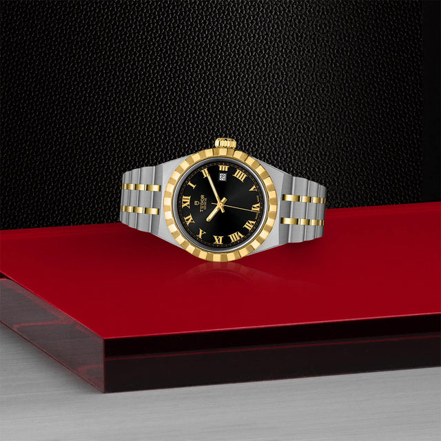 TUDOR Royal M28303 0003 Layingdown