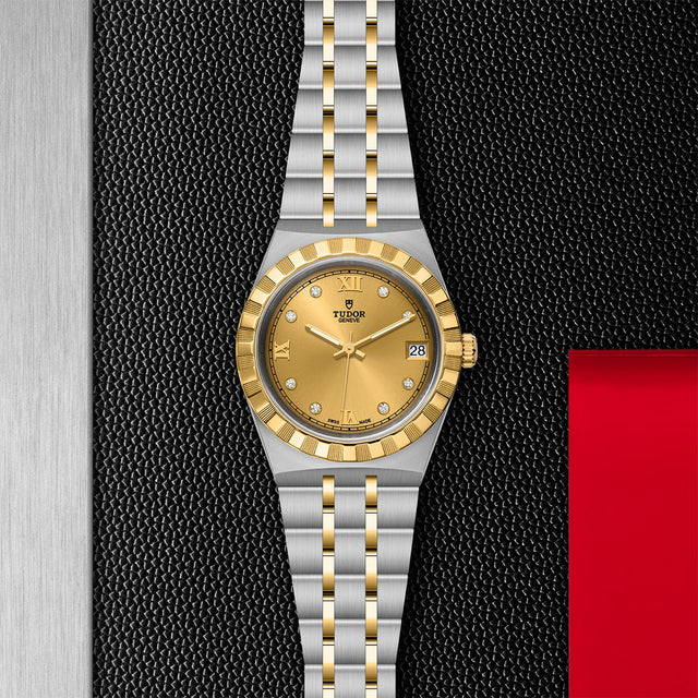 TUDOR Royal M28403 0006 Flatlay