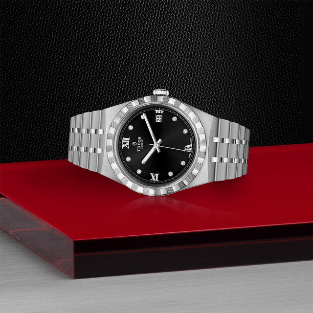 TUDOR Royal M28500 0004 Layingdown