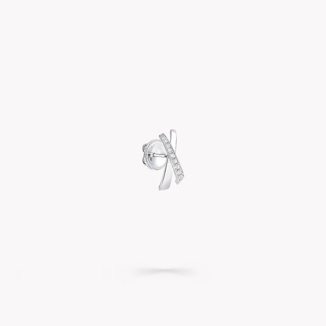 Kiss Diamond Stud Earrings