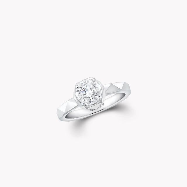 Laurence Graff Signature Diamond Ring