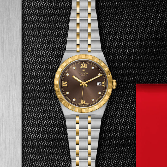 tudor m28503 0008 in store flat lay