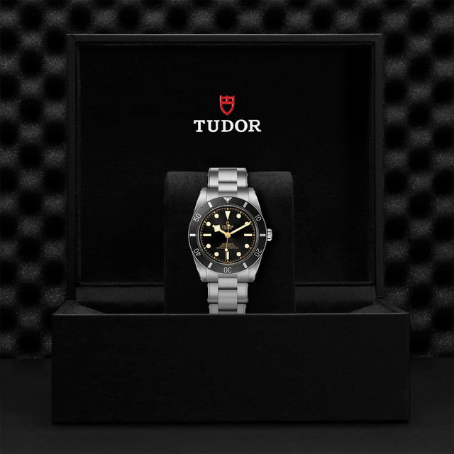 tudor m79000n 0001 presentation box