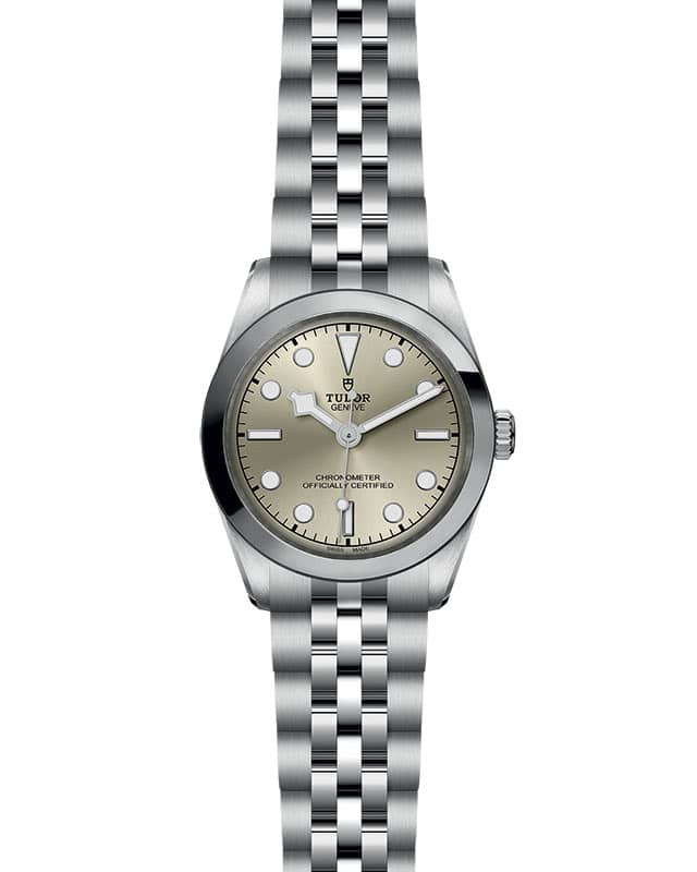 tudor m79600 0003 front facing white background