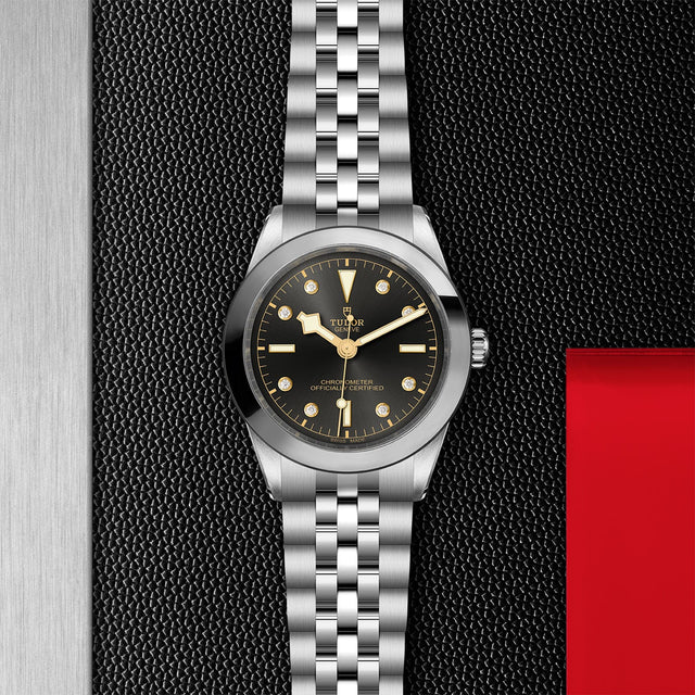 tudor m79660 0004 in store flat lay