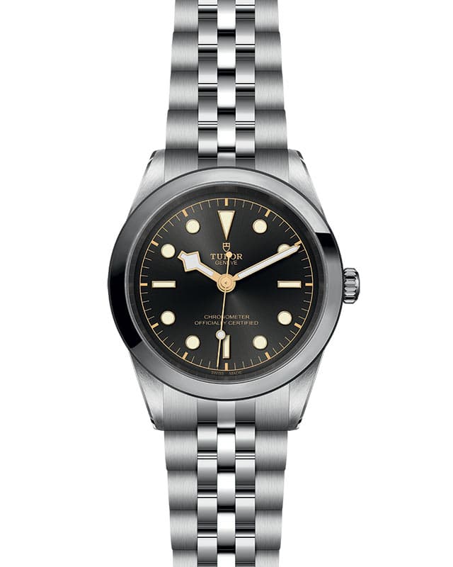 tudor m79680 0001 front facing white background