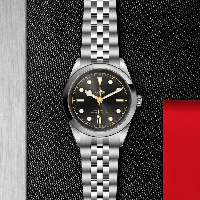 tudor m79680 0001 in store flat lay