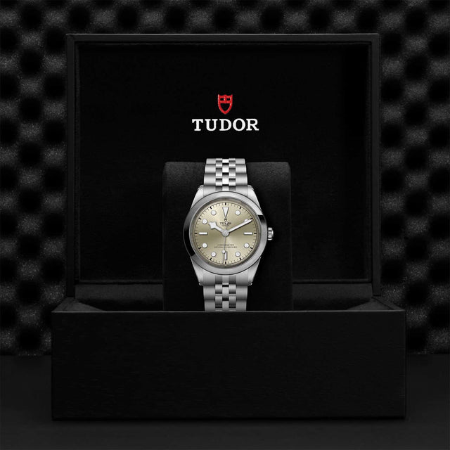 tudor m79680 0003 presentation box