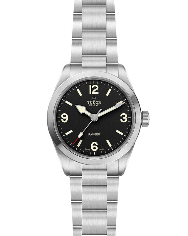 tudor m79950 0001 front facing white background